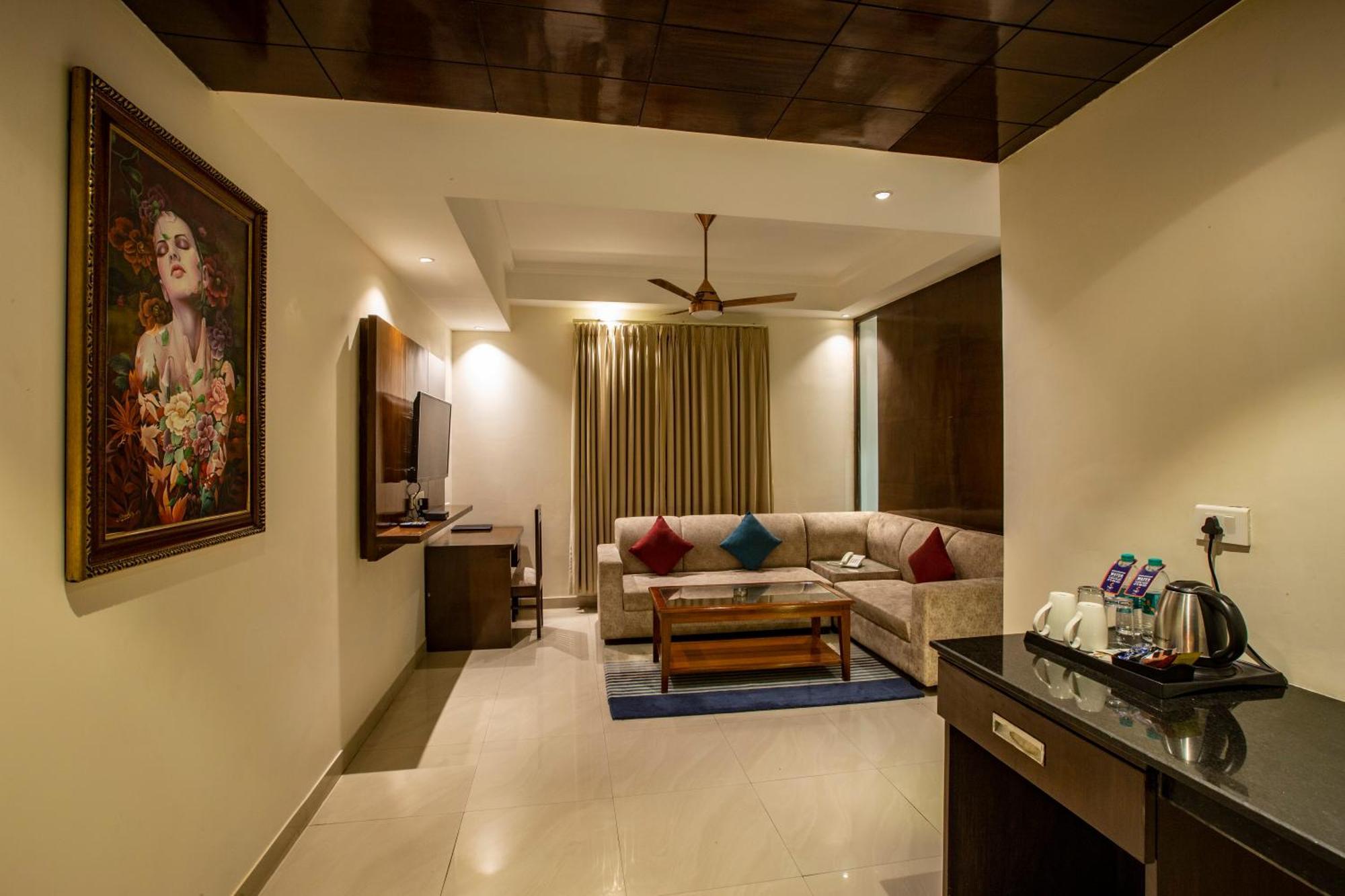 Comfort Inn Rishikesh Exterior photo